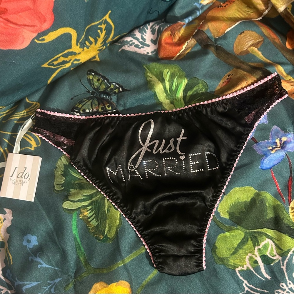 NWT Vintage Victoria’s Secret 2013 I Do Collection Just Married Panties M
